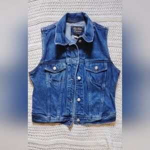 Be Bop Clothing Women's Denim Vest!